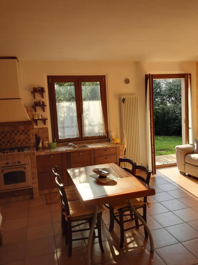 Fonte La Perna Villa Polverigi Exterior photo